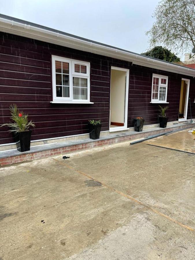 Nights Inn Slough Exterior foto